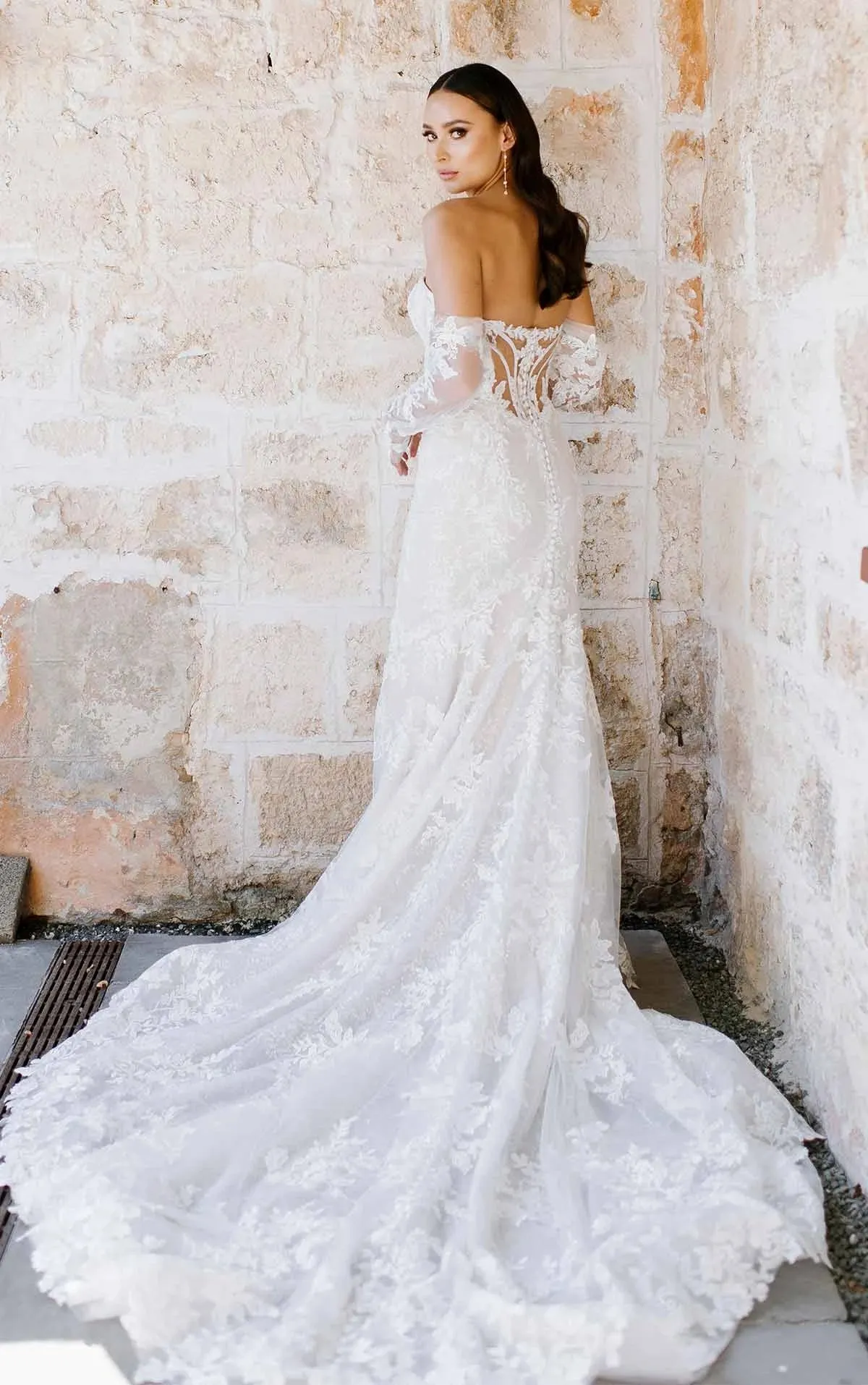 1367 Essense Martina Liana