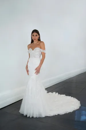 1612 Essense Martina Liana