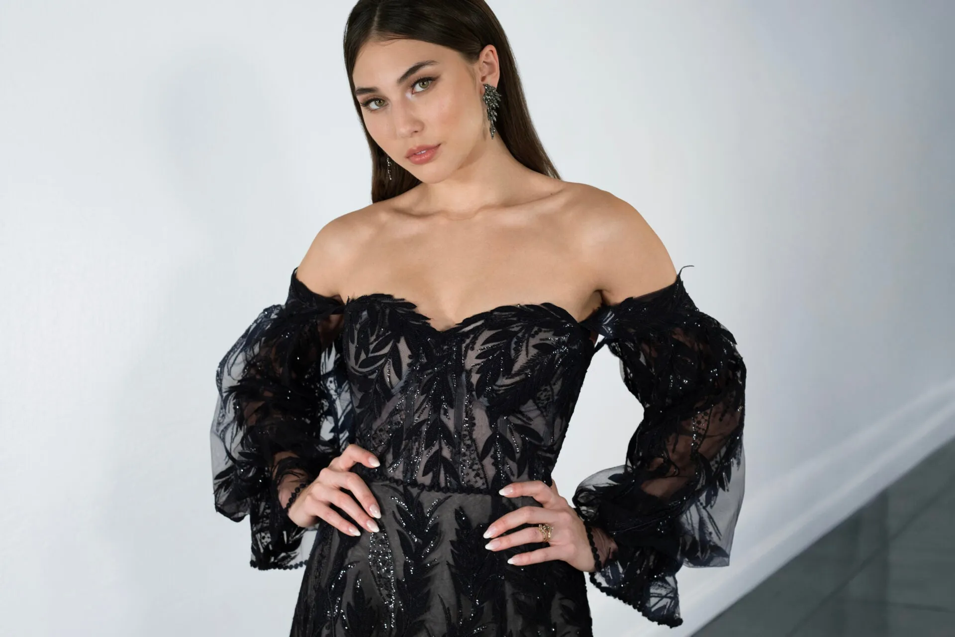 1633 Essense Martina Liana