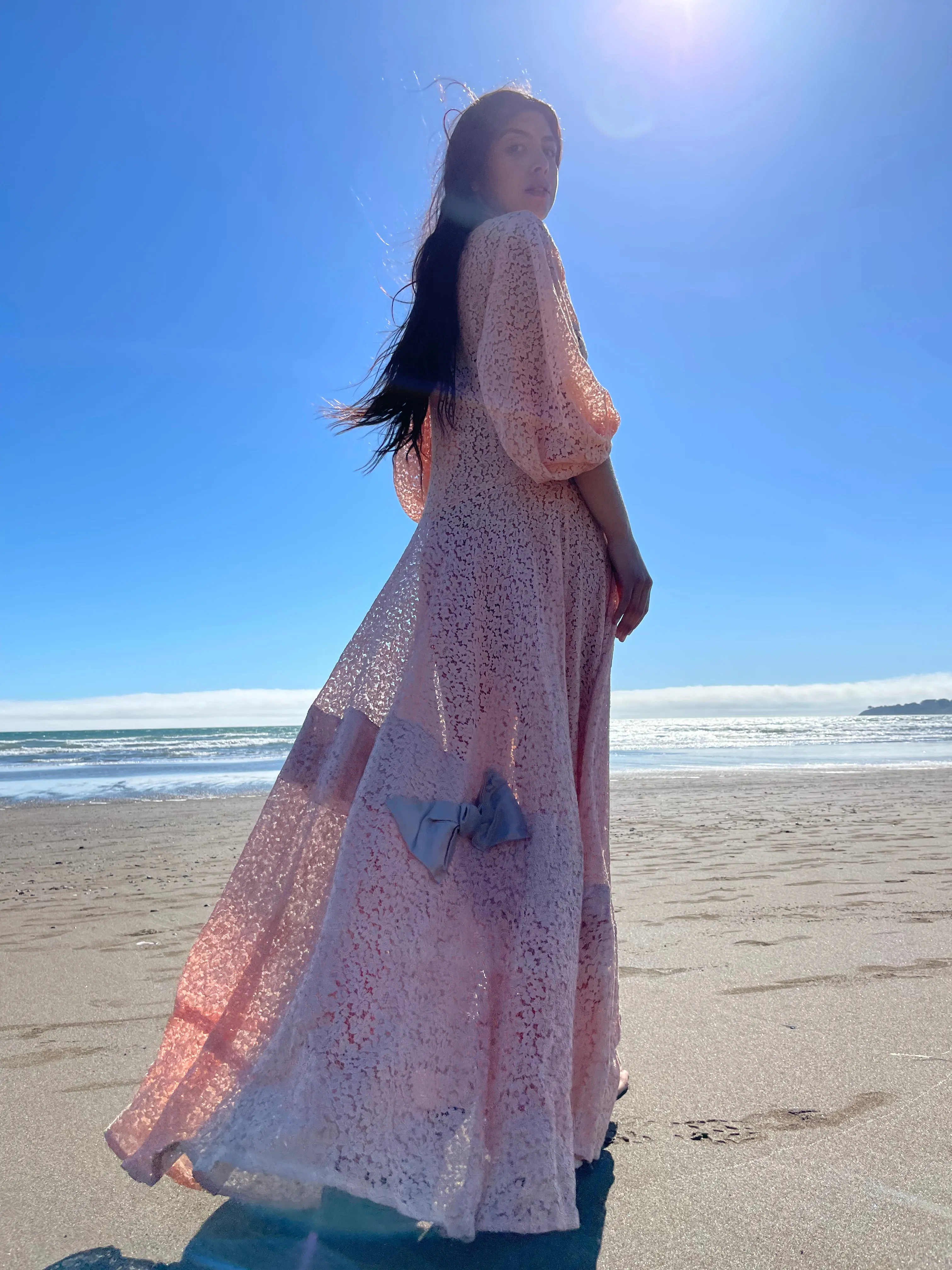1930s Pale Pink Balloon Sleeve Dress