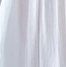 3045 - Short gown w lace sleeves
