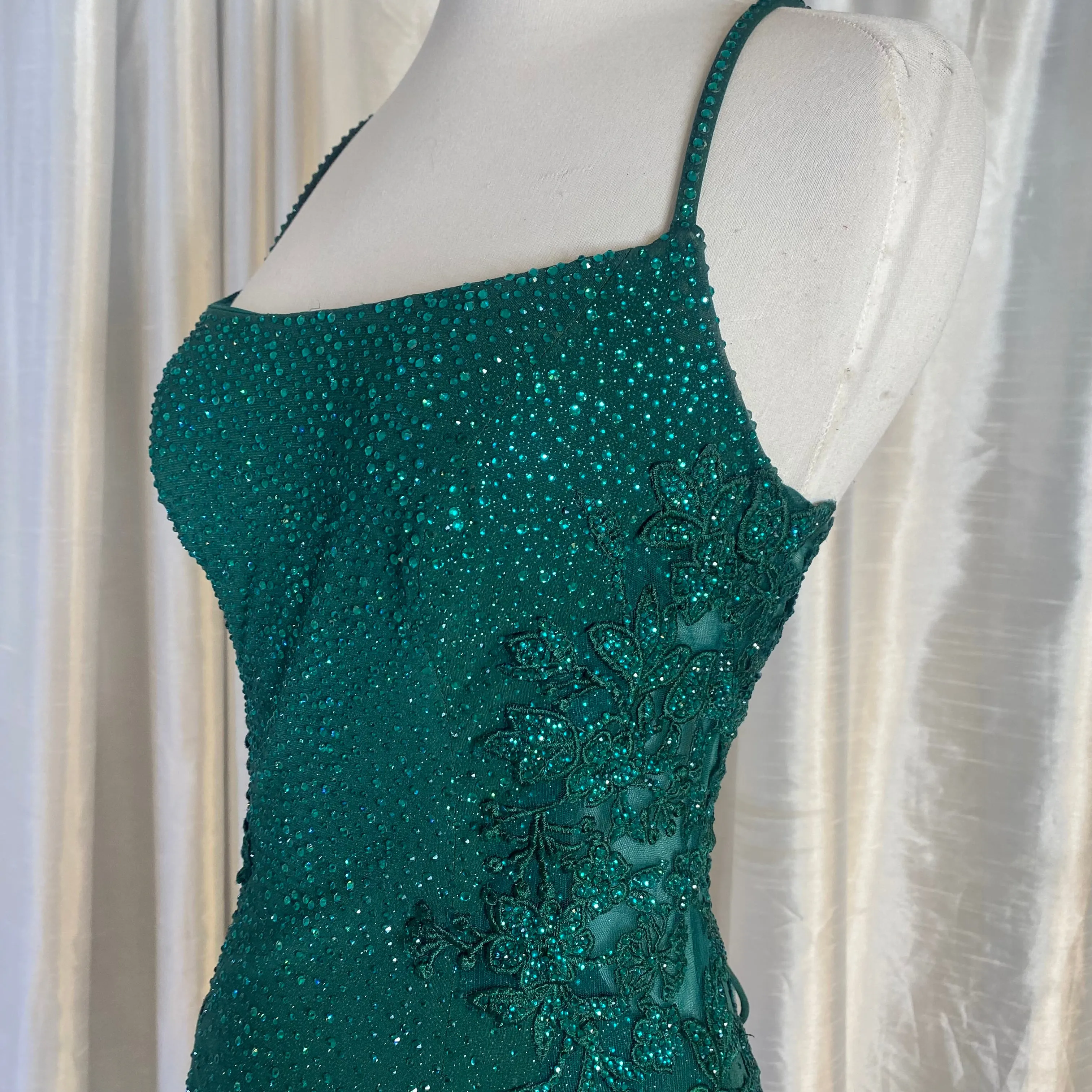 AMARRA Style 87258 Long Gown Green Size 2