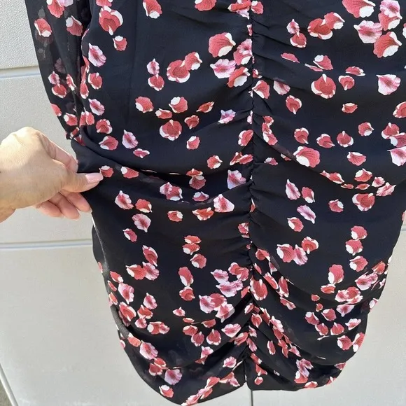 ASTR The Label NEW floral Shirred ruched Long Sleeve Mini Dress Sz M