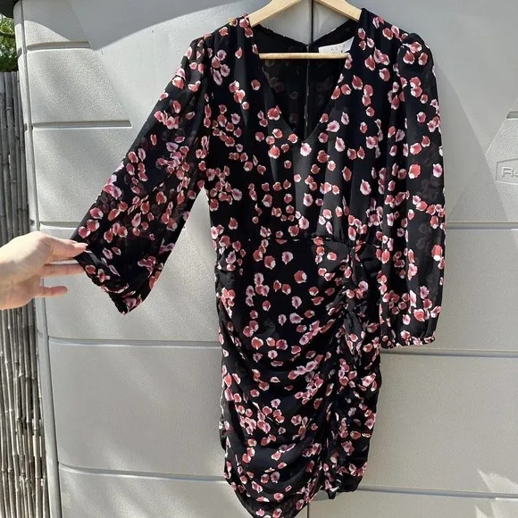 ASTR The Label NEW floral Shirred ruched Long Sleeve Mini Dress Sz M