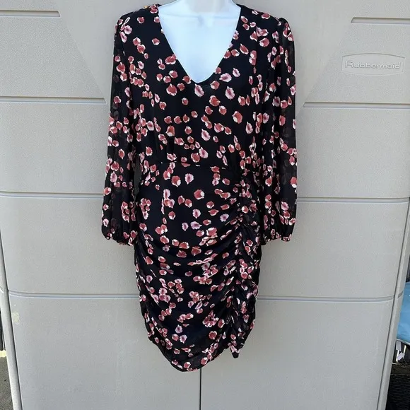 ASTR The Label NEW floral Shirred ruched Long Sleeve Mini Dress Sz M