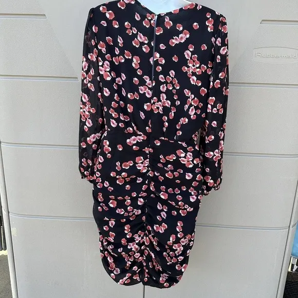 ASTR The Label NEW floral Shirred ruched Long Sleeve Mini Dress Sz M