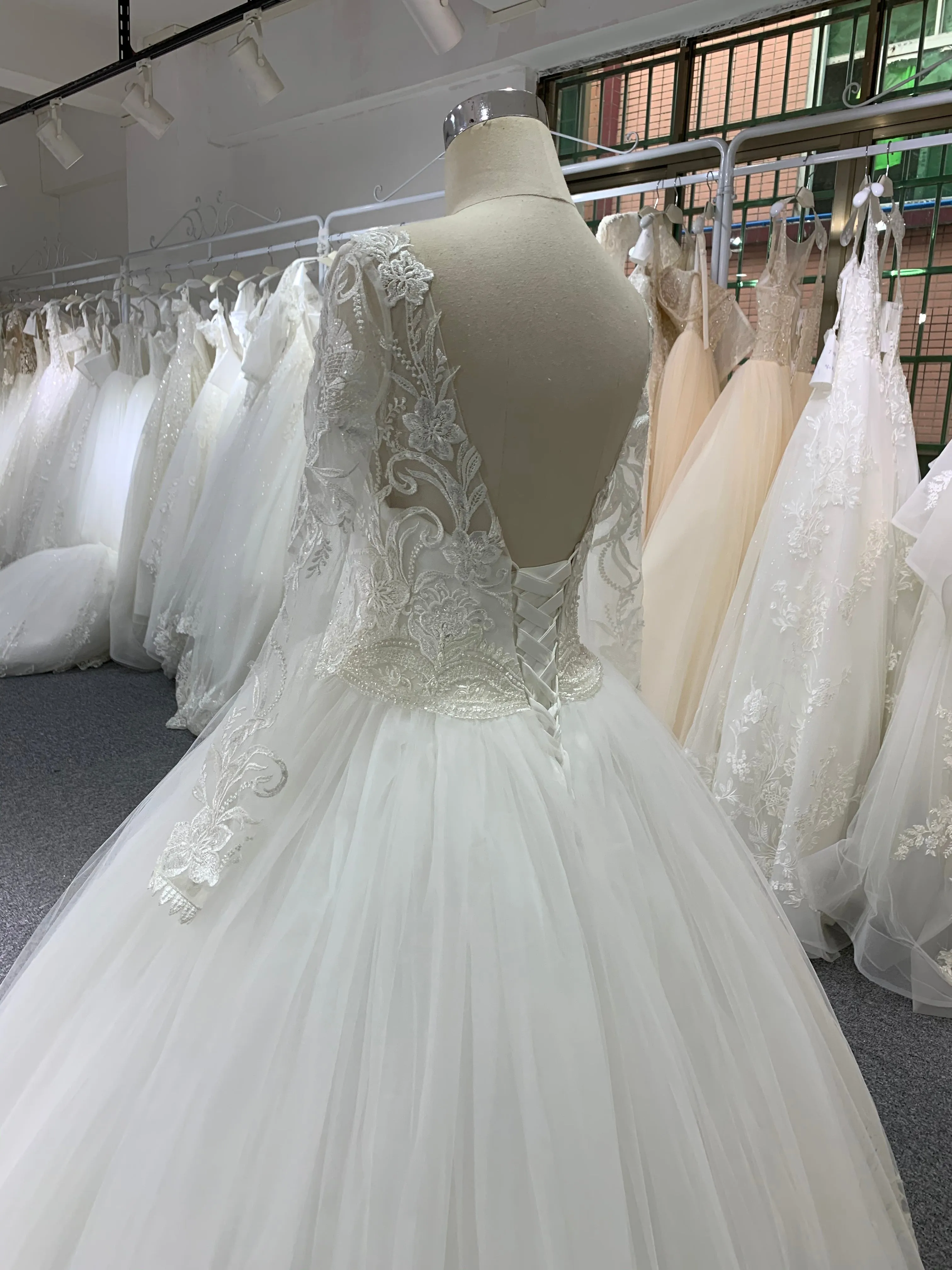 BYG backless long sleeves wedding dress