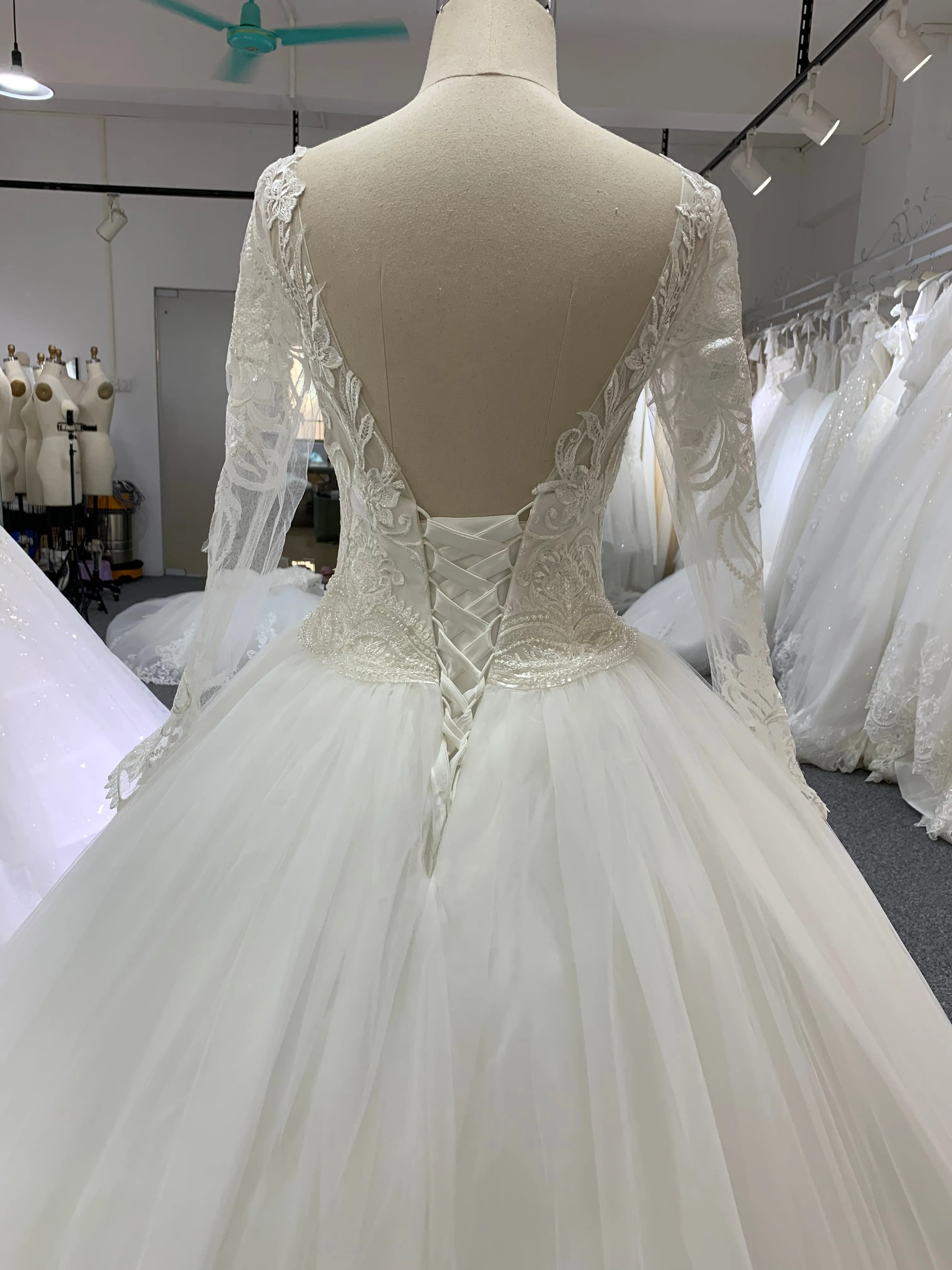 BYG backless long sleeves wedding dress