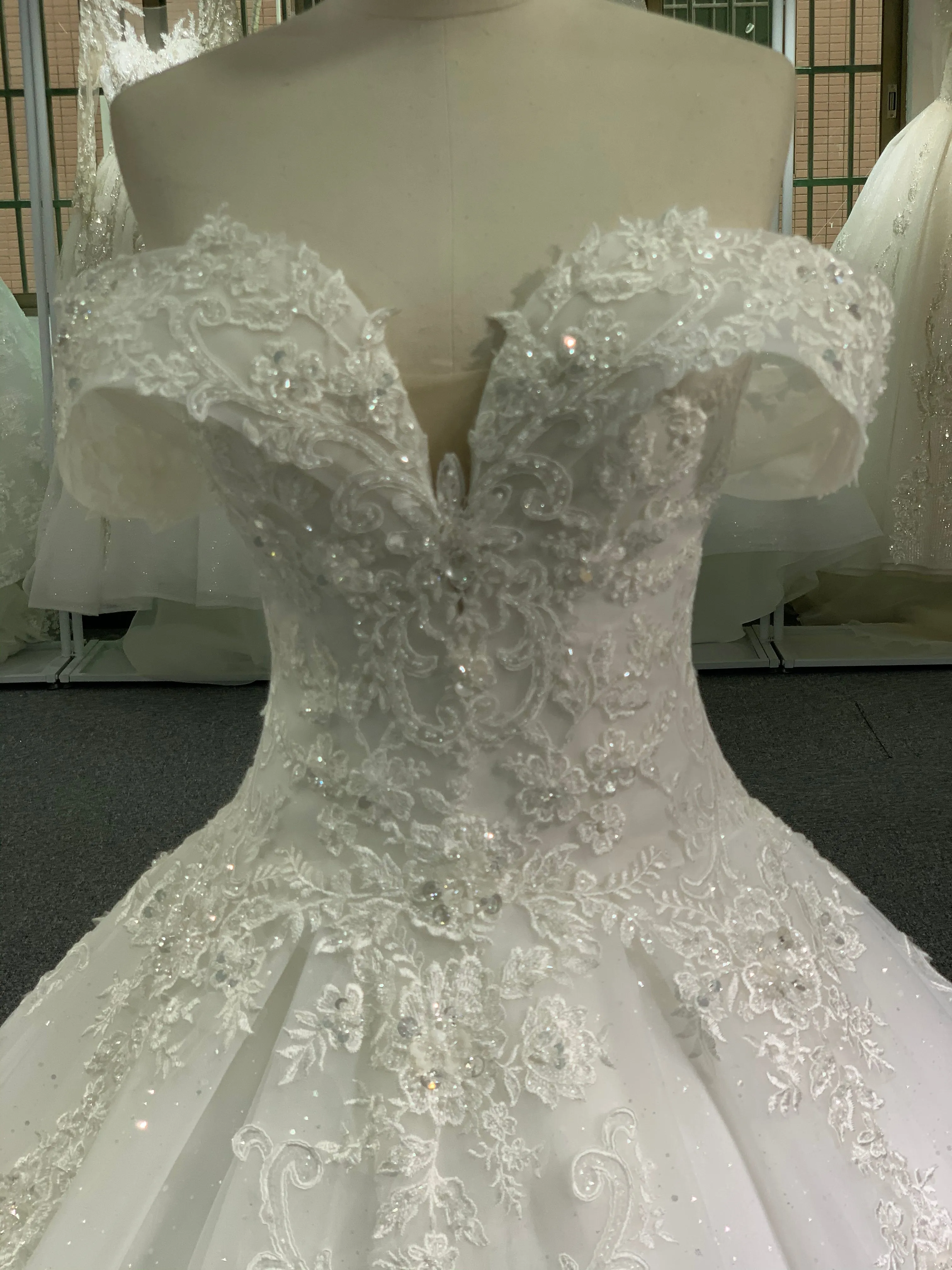 BYG elegance lace off the shoulder wedding dress