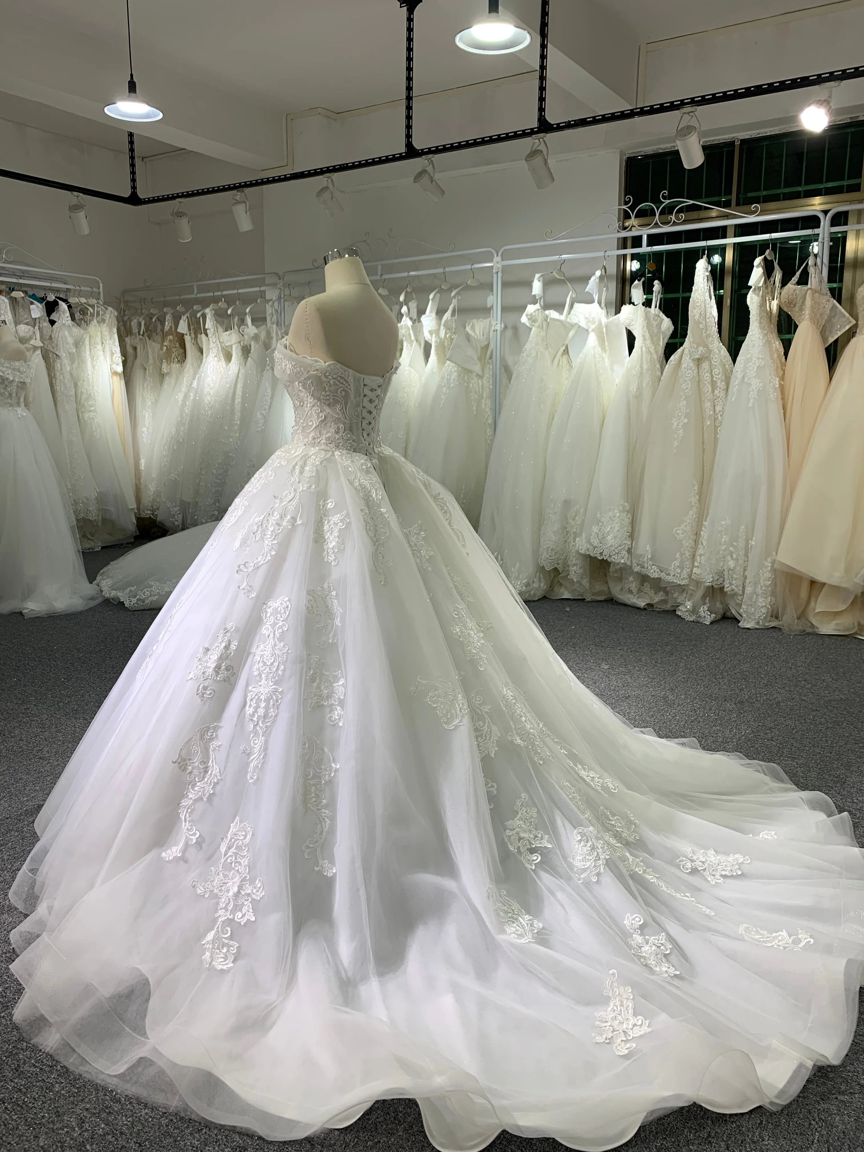 BYG high quality off the shoulder wedding dress