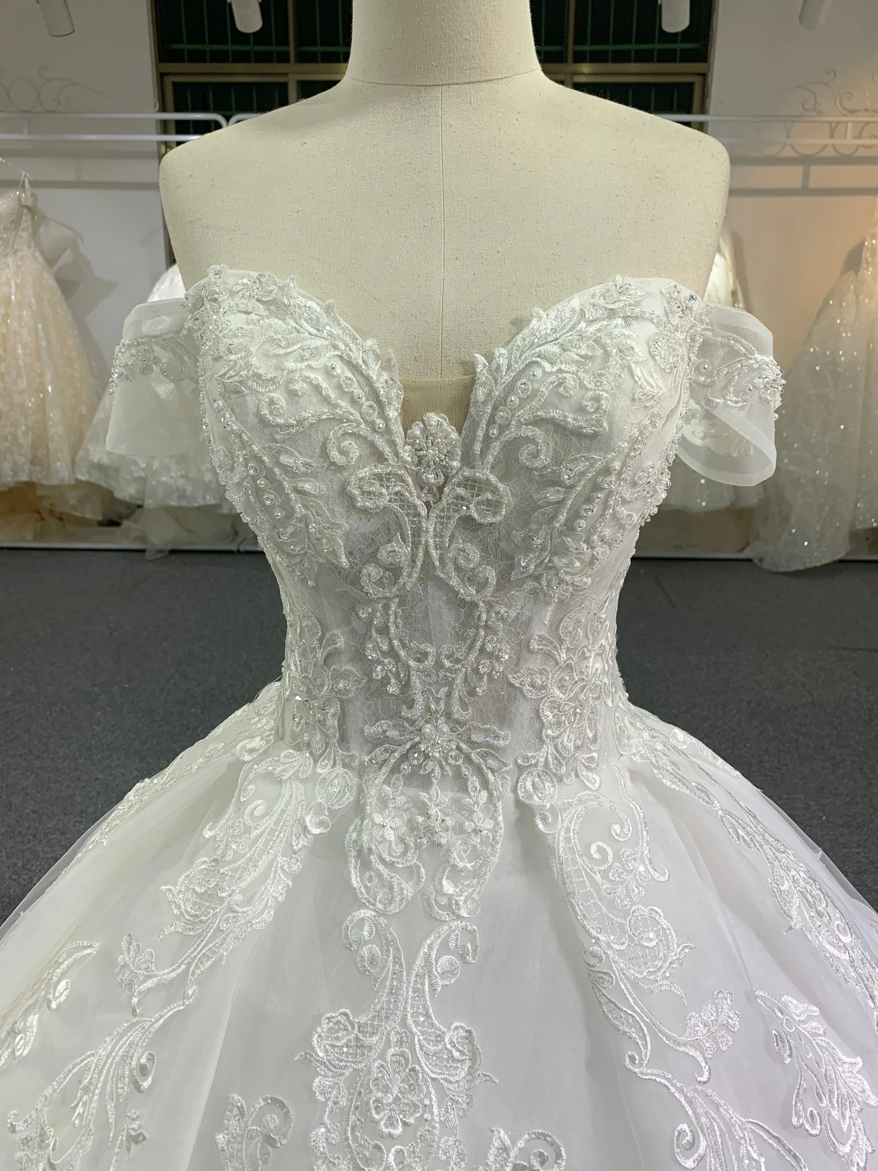 BYG high quality off the shoulder wedding dress