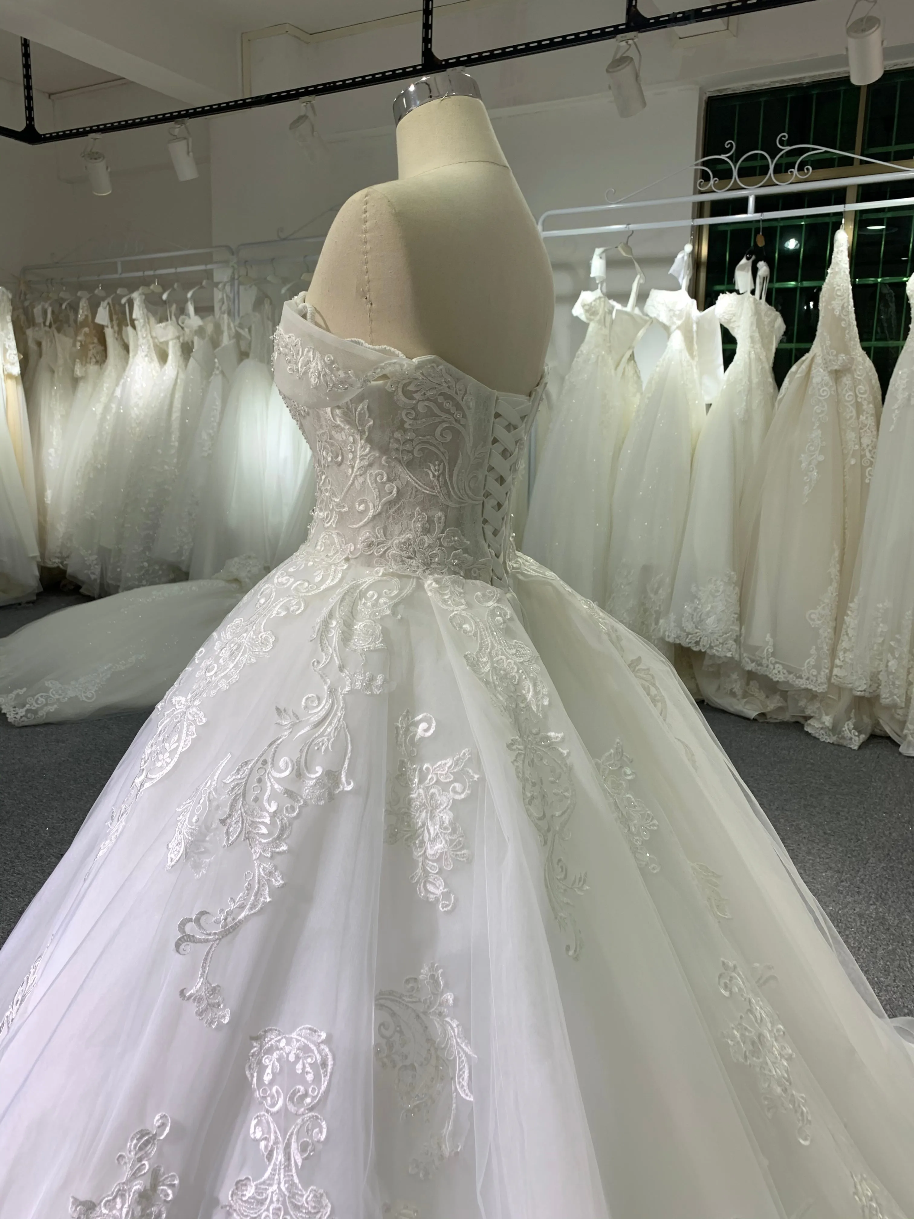 BYG high quality off the shoulder wedding dress