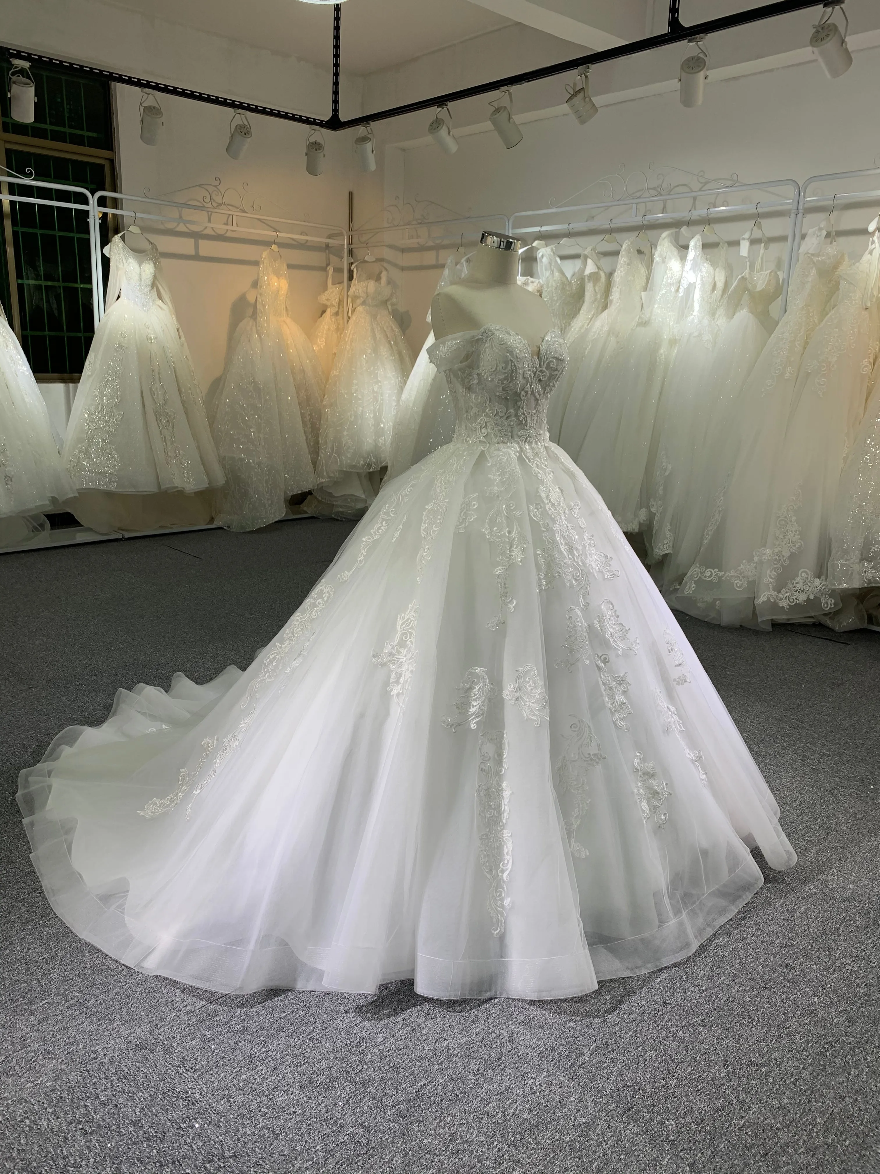 BYG high quality off the shoulder wedding dress