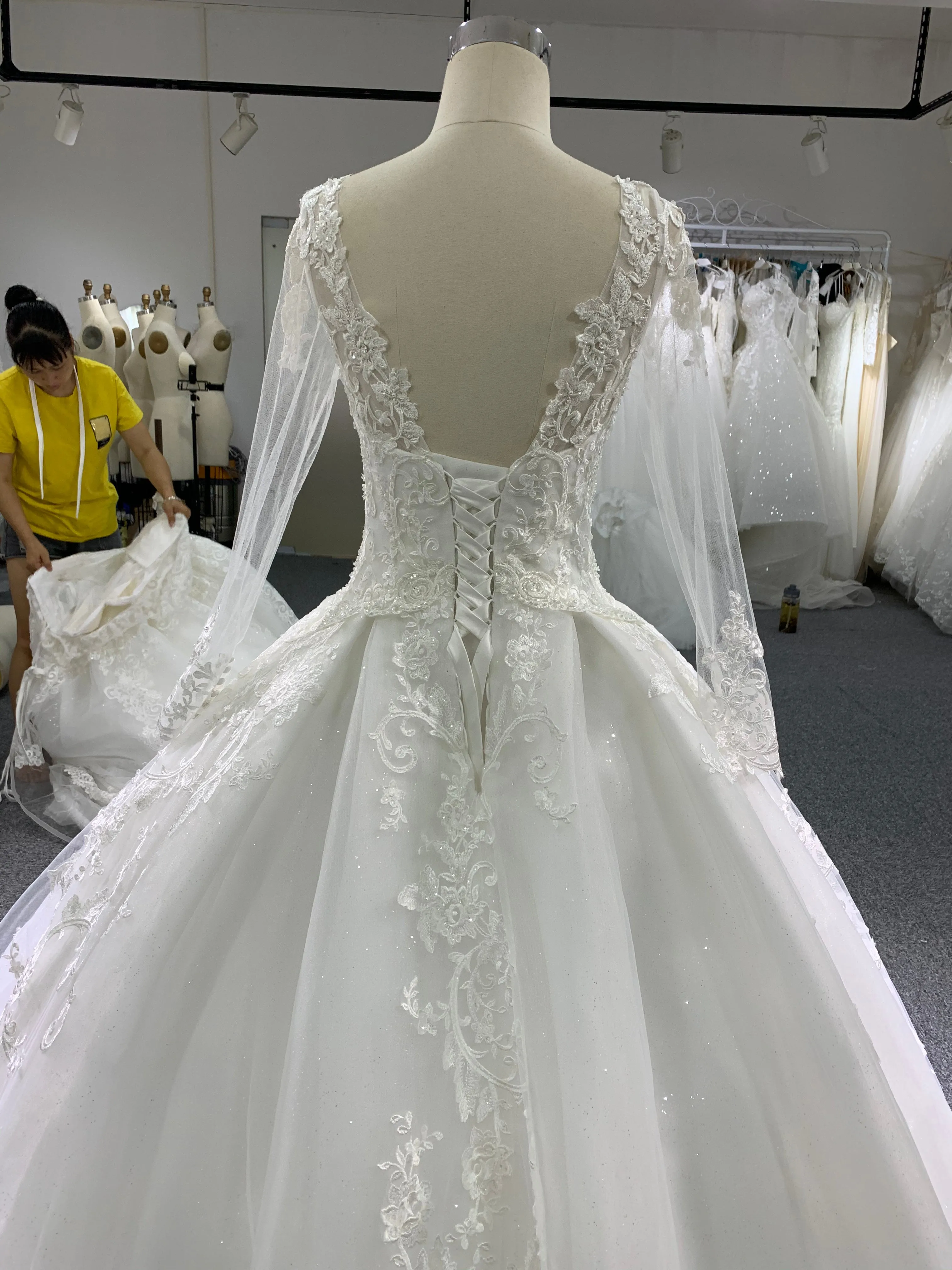 BYG long sleeves sweatheart wedding gown