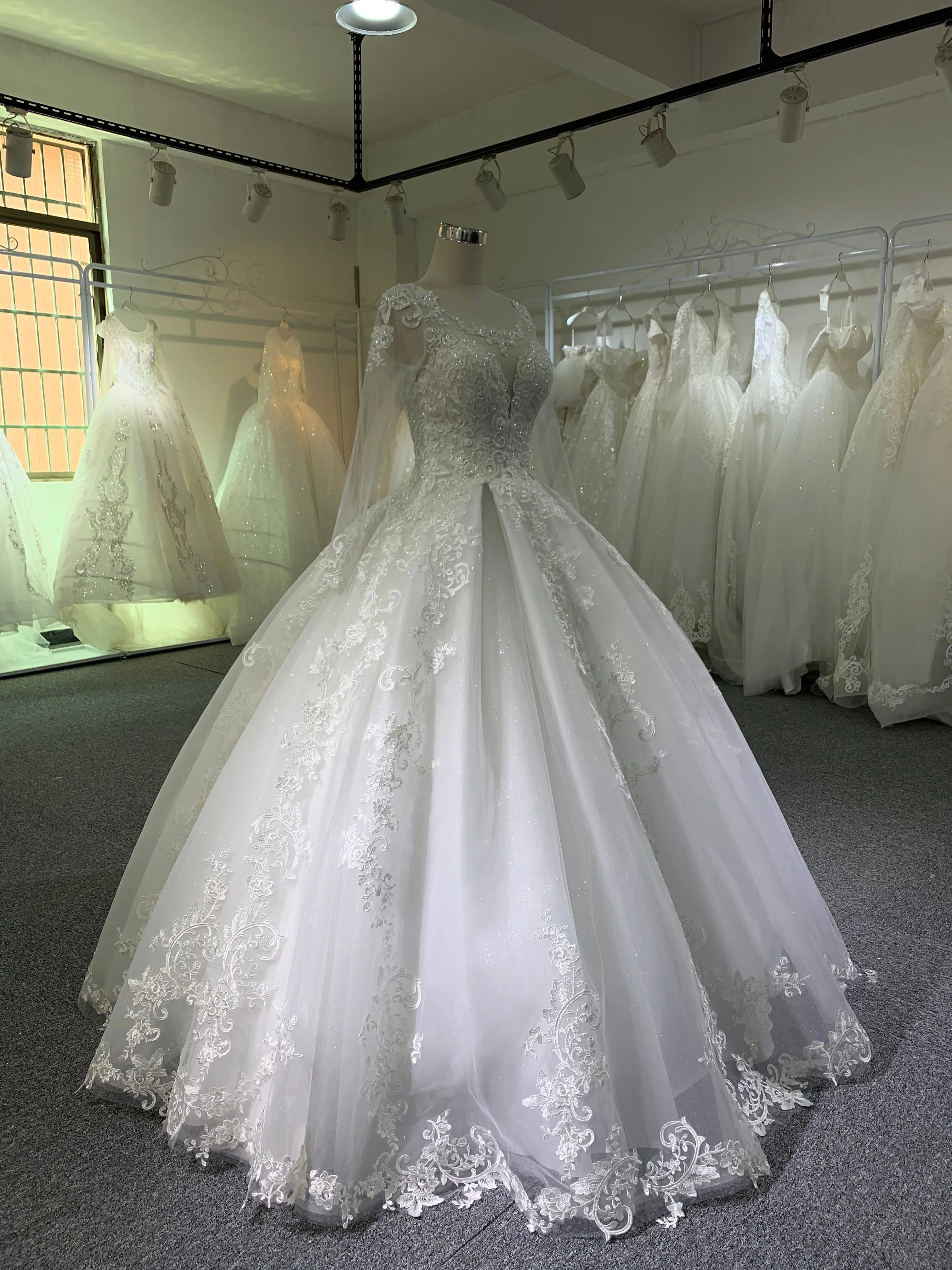 BYG long sleeves sweatheart wedding gown