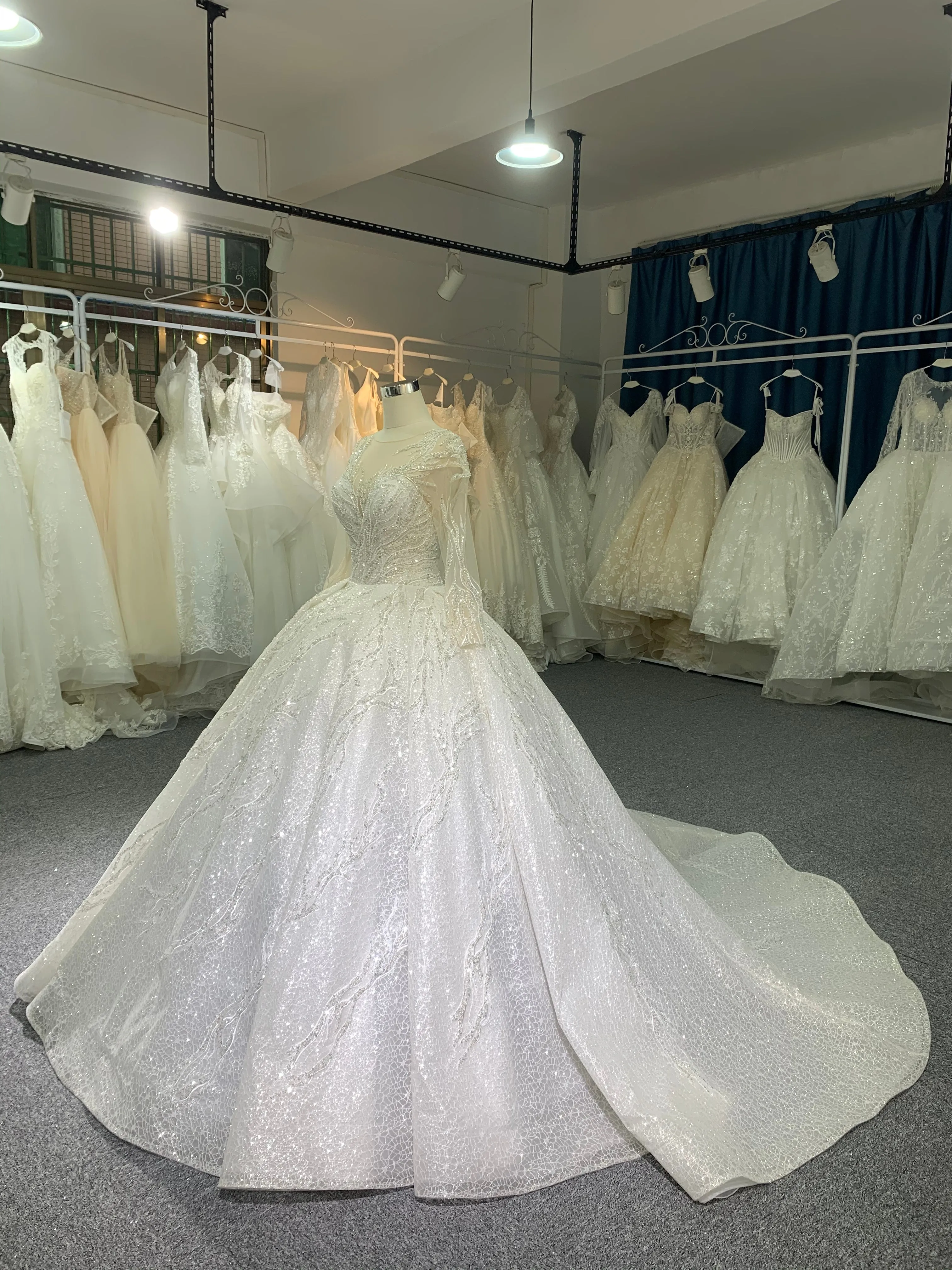 BYG luxury glitter long sleeves wedding dress