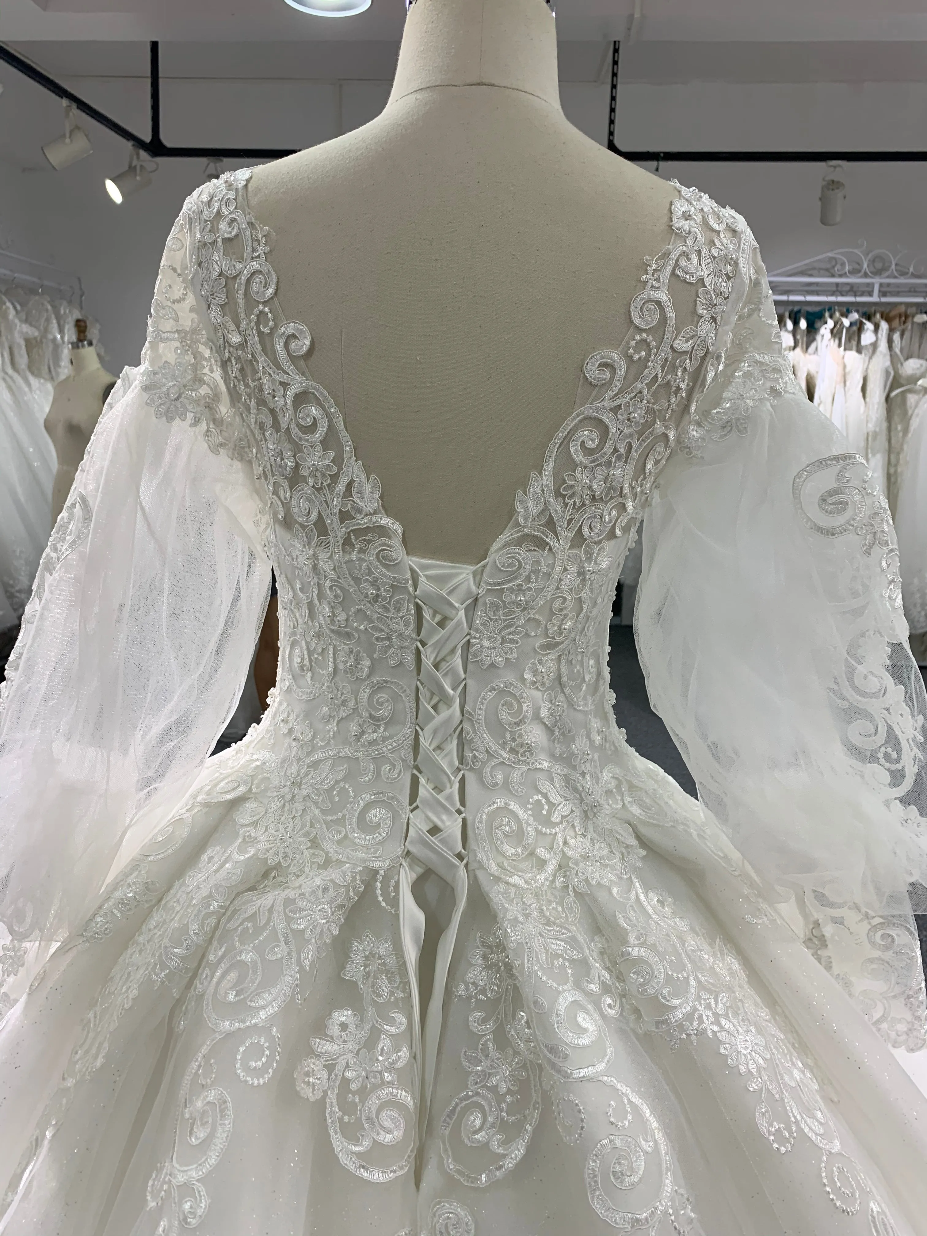 BYG puff sleeves wedding dress