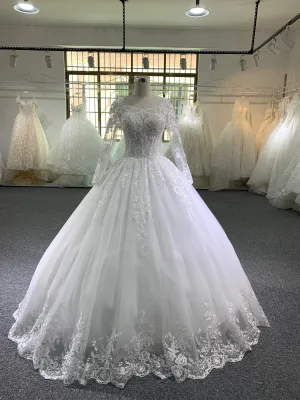 BYG scoop neckline backless wedding dress