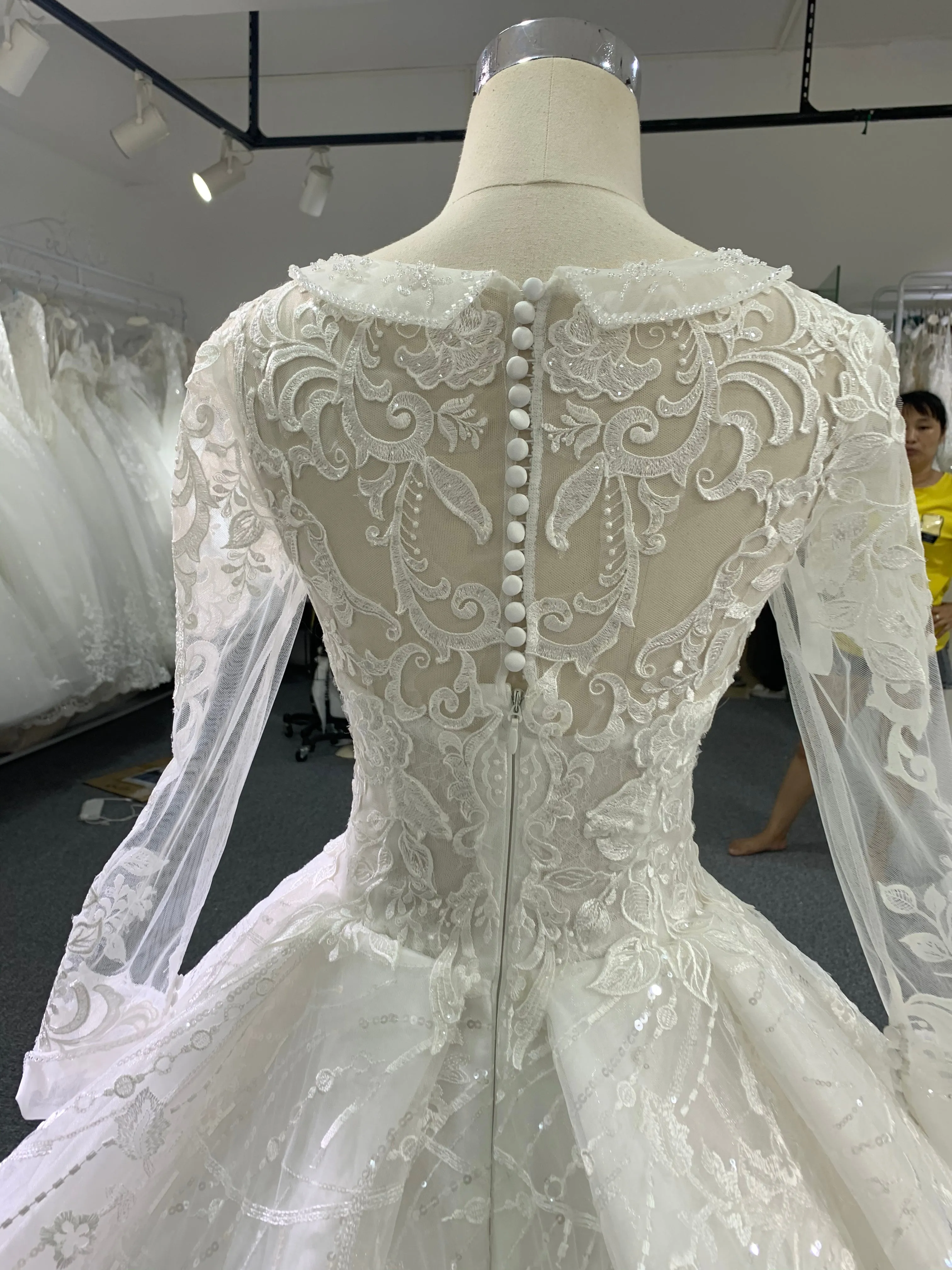 BYG V neck turndown collar wedding dress