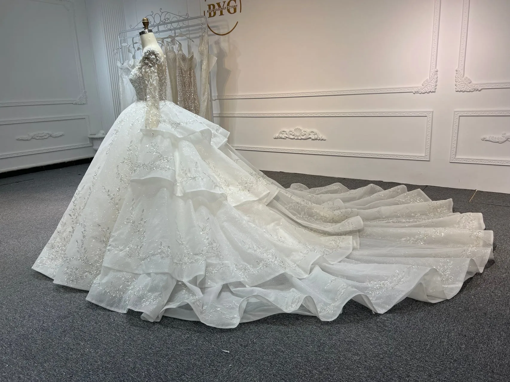 BYG#Z310 LUXURY LAYERING LONG SLEEVES WEDDING DRESS