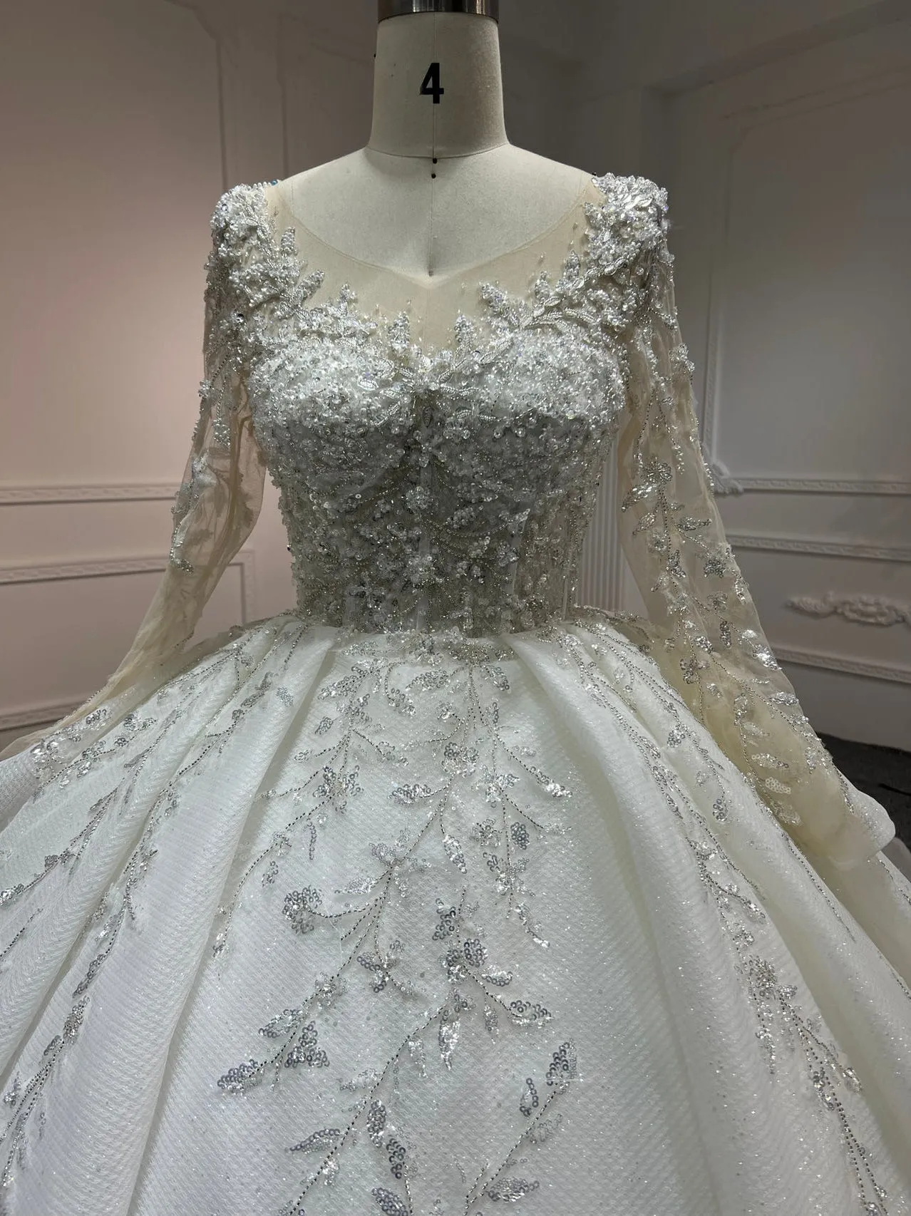 BYG#Z310 LUXURY LAYERING LONG SLEEVES WEDDING DRESS