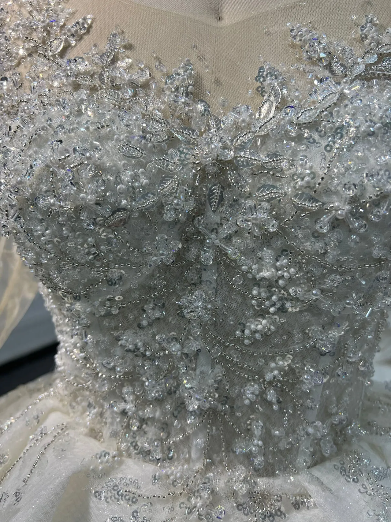 BYG#Z310 LUXURY LAYERING LONG SLEEVES WEDDING DRESS