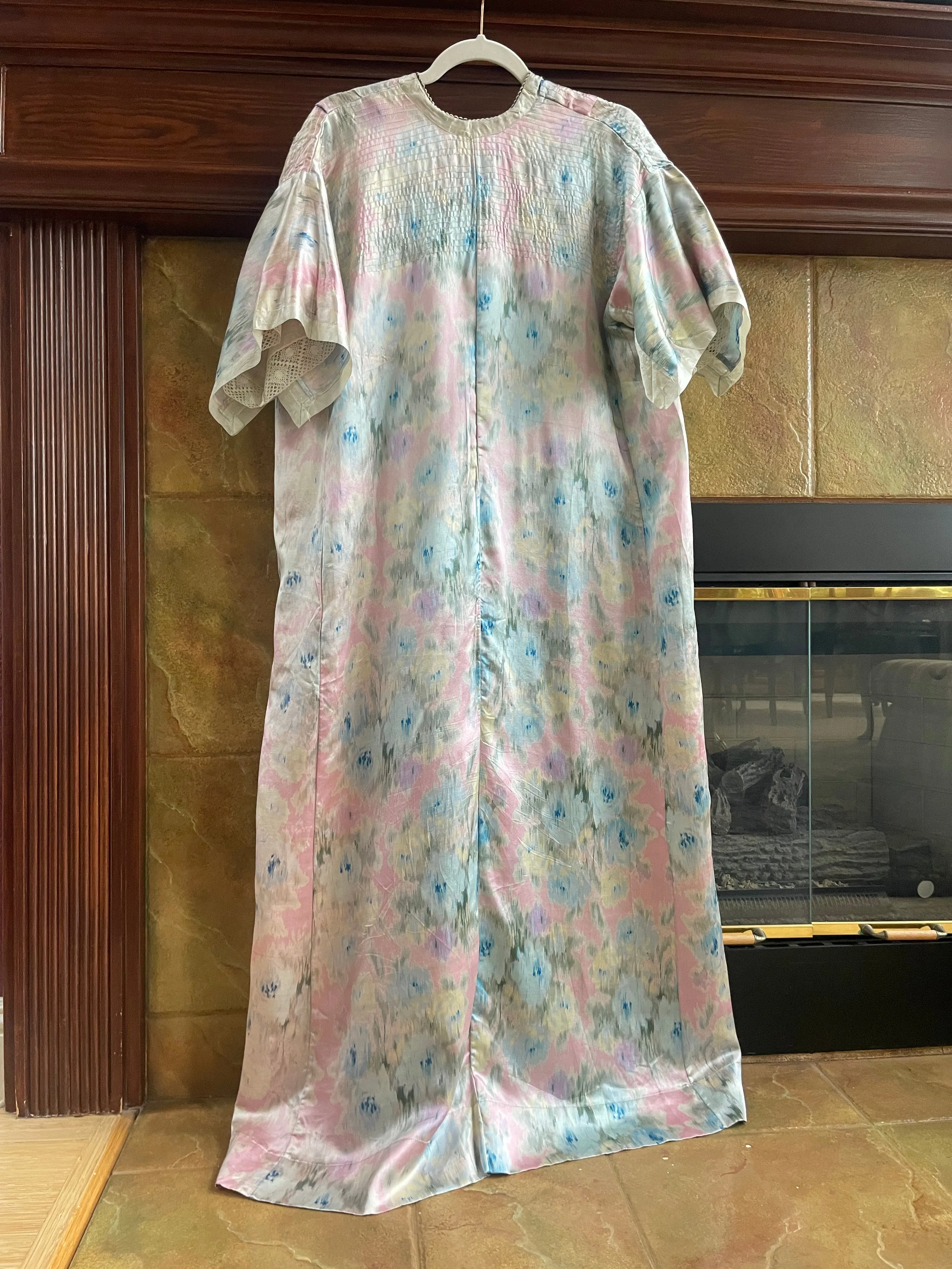 Edwardian Pastel Floral Silk Dressing Gown/ Robe