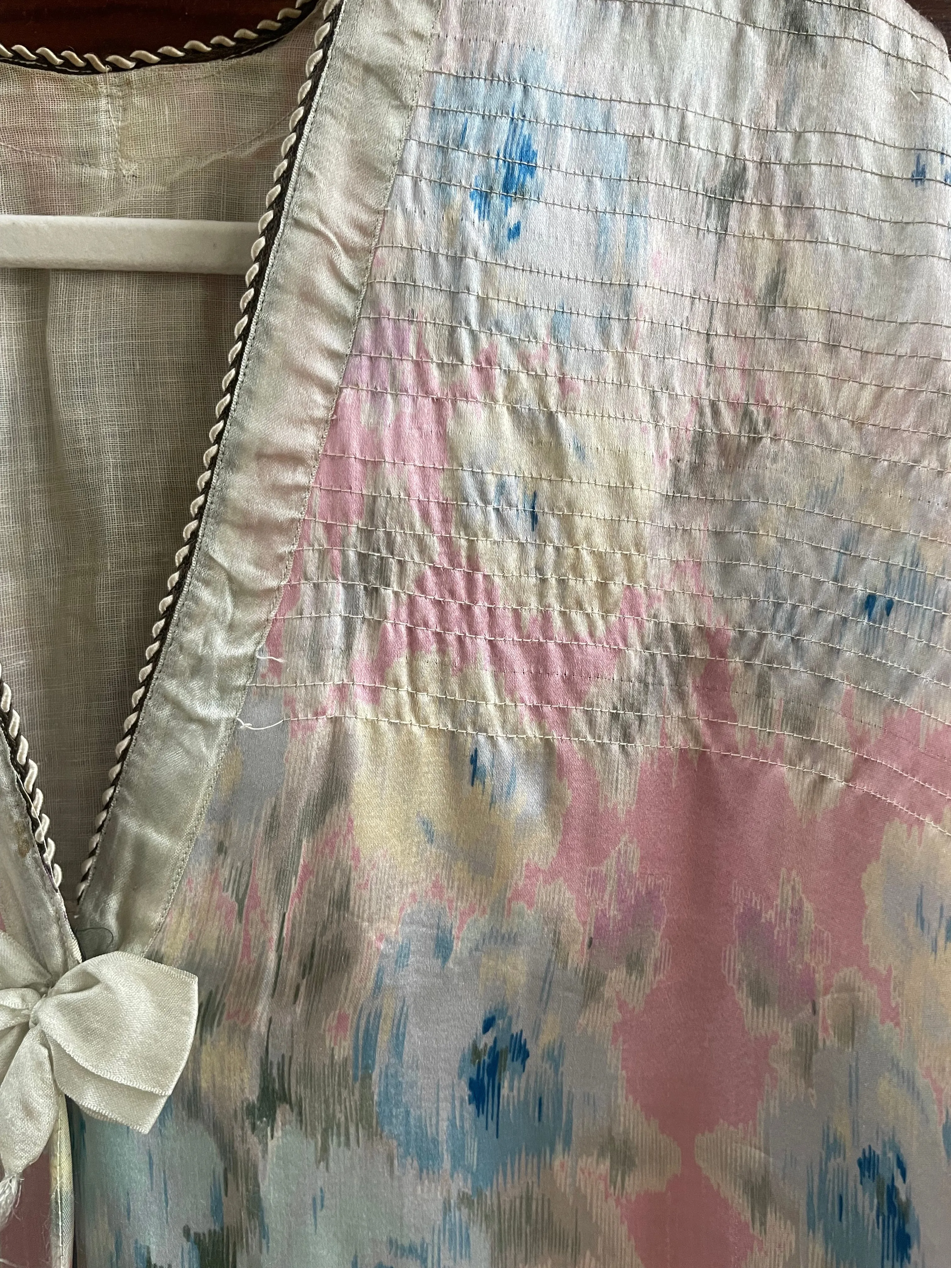 Edwardian Pastel Floral Silk Dressing Gown/ Robe