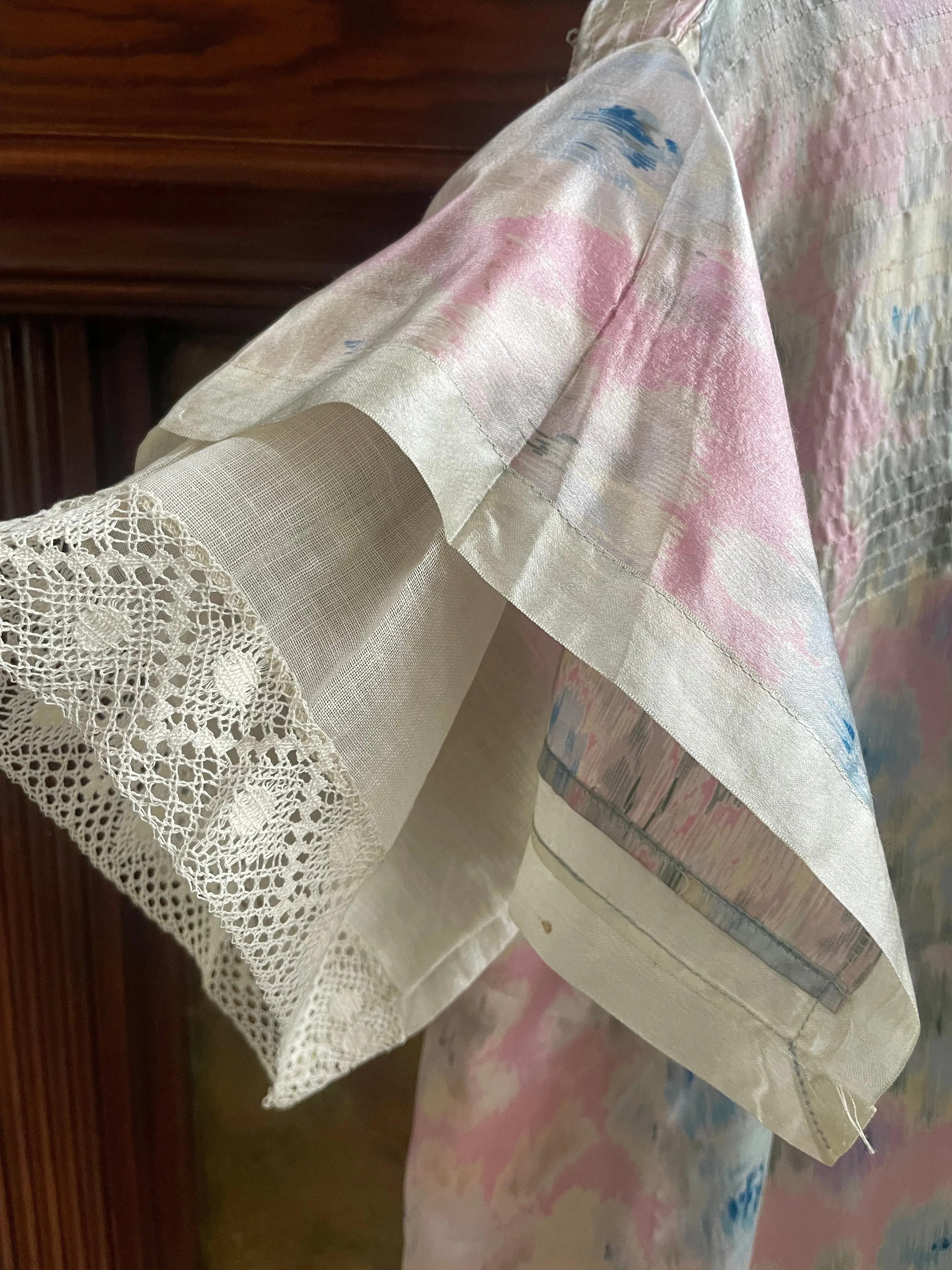 Edwardian Pastel Floral Silk Dressing Gown/ Robe