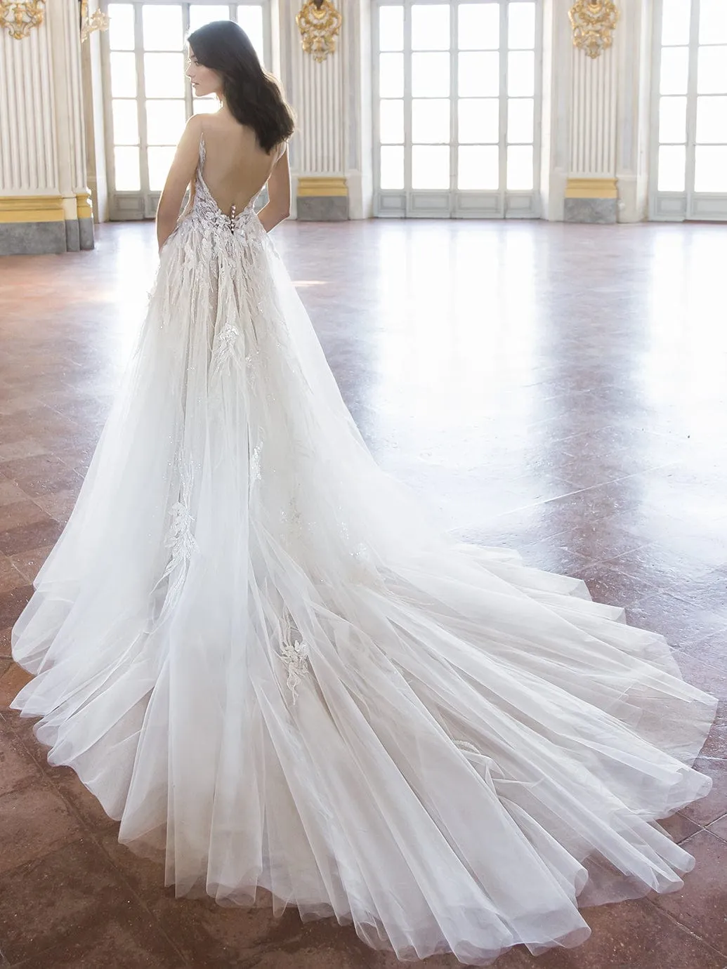 Enzoani: Trinity (Clearance)