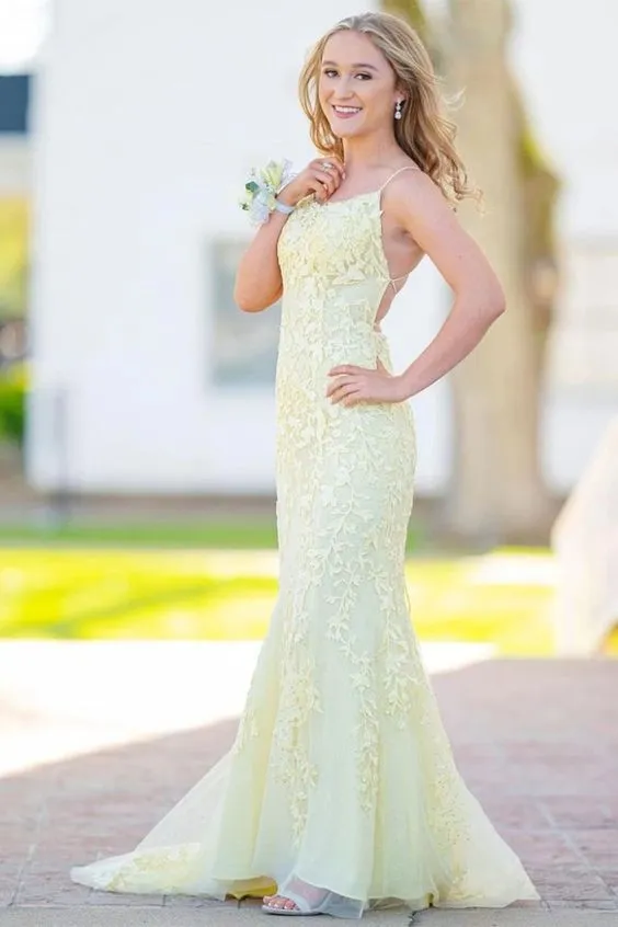 Fitted Backless Yellow Lace Prom Dress