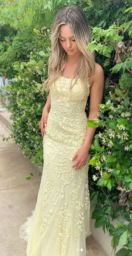 Fitted Backless Yellow Lace Prom Dress