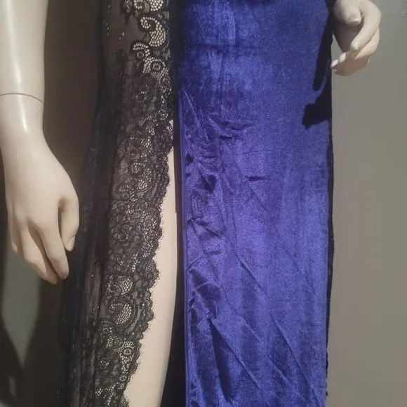 Fredericks Of Hollywood Georgine Velvet And Lace Gown Lingerie  Purple