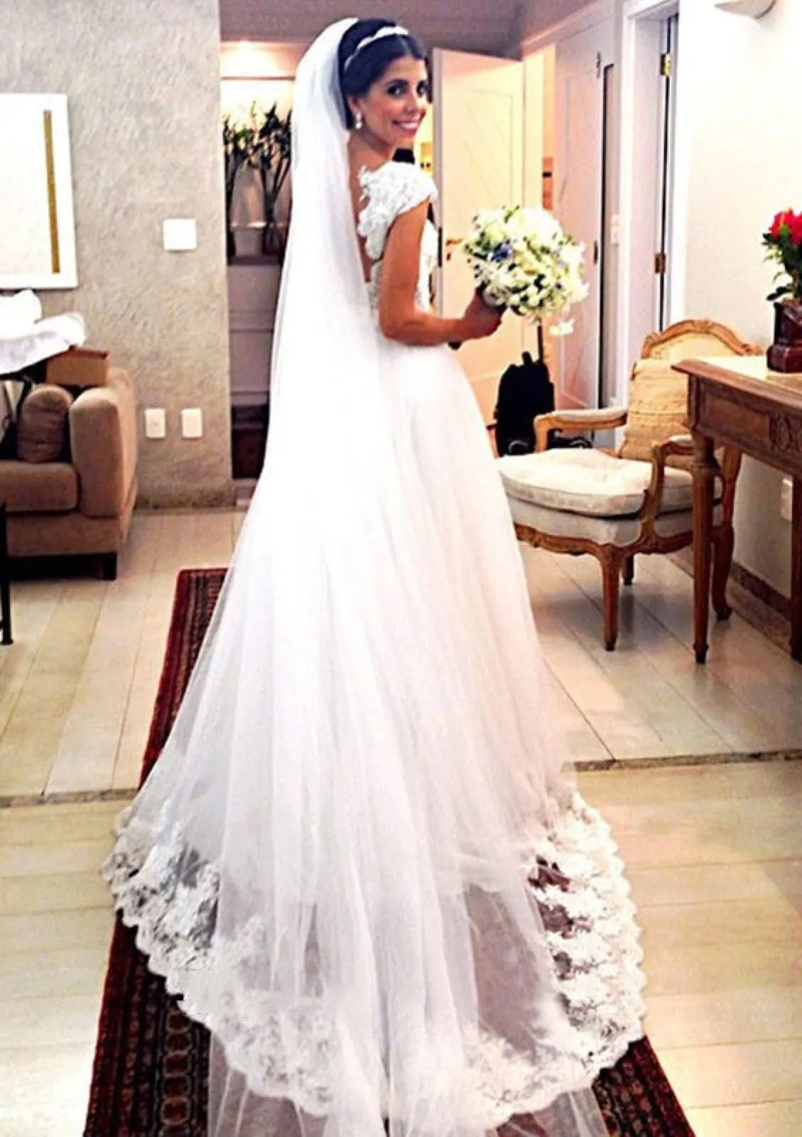 Illusion Back Ivory Lace Tulle Sleeveless Bridal Wedding Dress