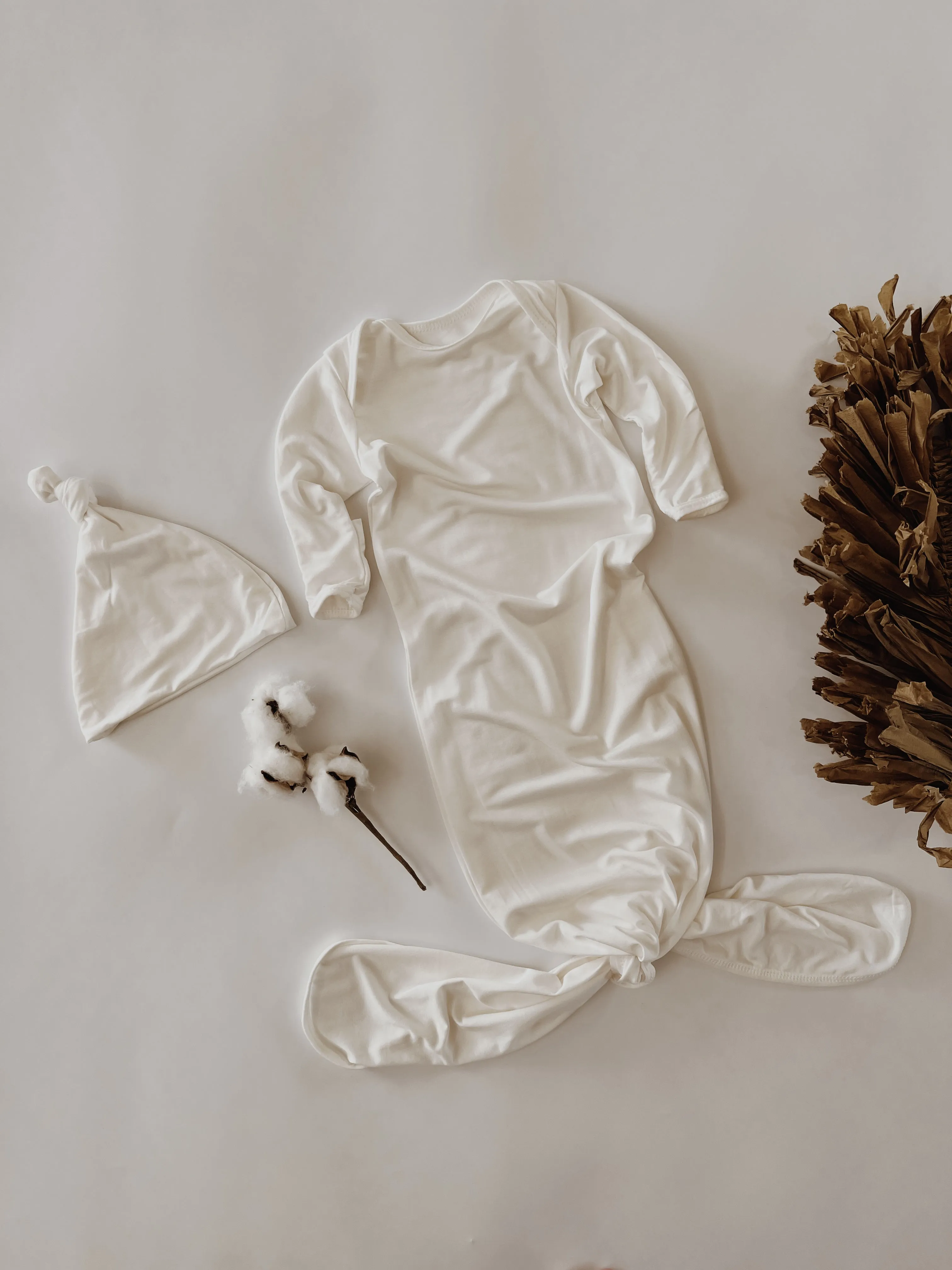 Knotted Gown with Hat | White