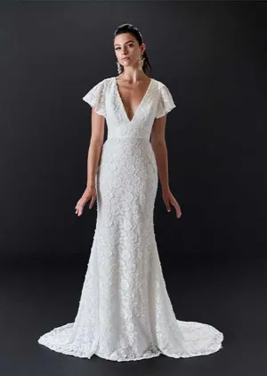 Lotus Threads Size 18 22188 Ardor Cream Gown