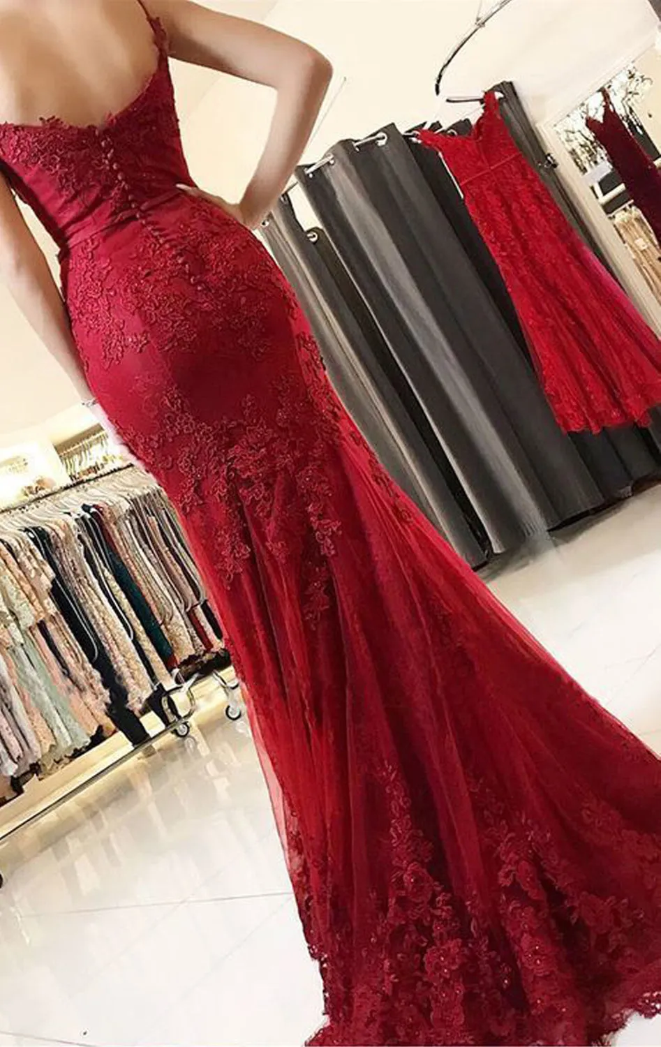 MACloth Mermaid Spaghetti Straps Lace Long Prom Dress Red Formal Evening Gown
