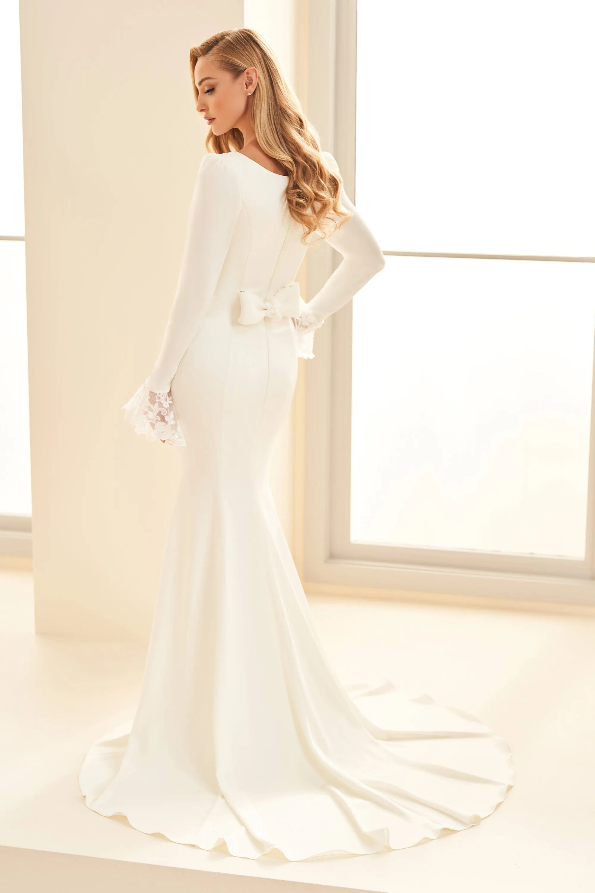 Modest by Mon Cheri: MOD1824