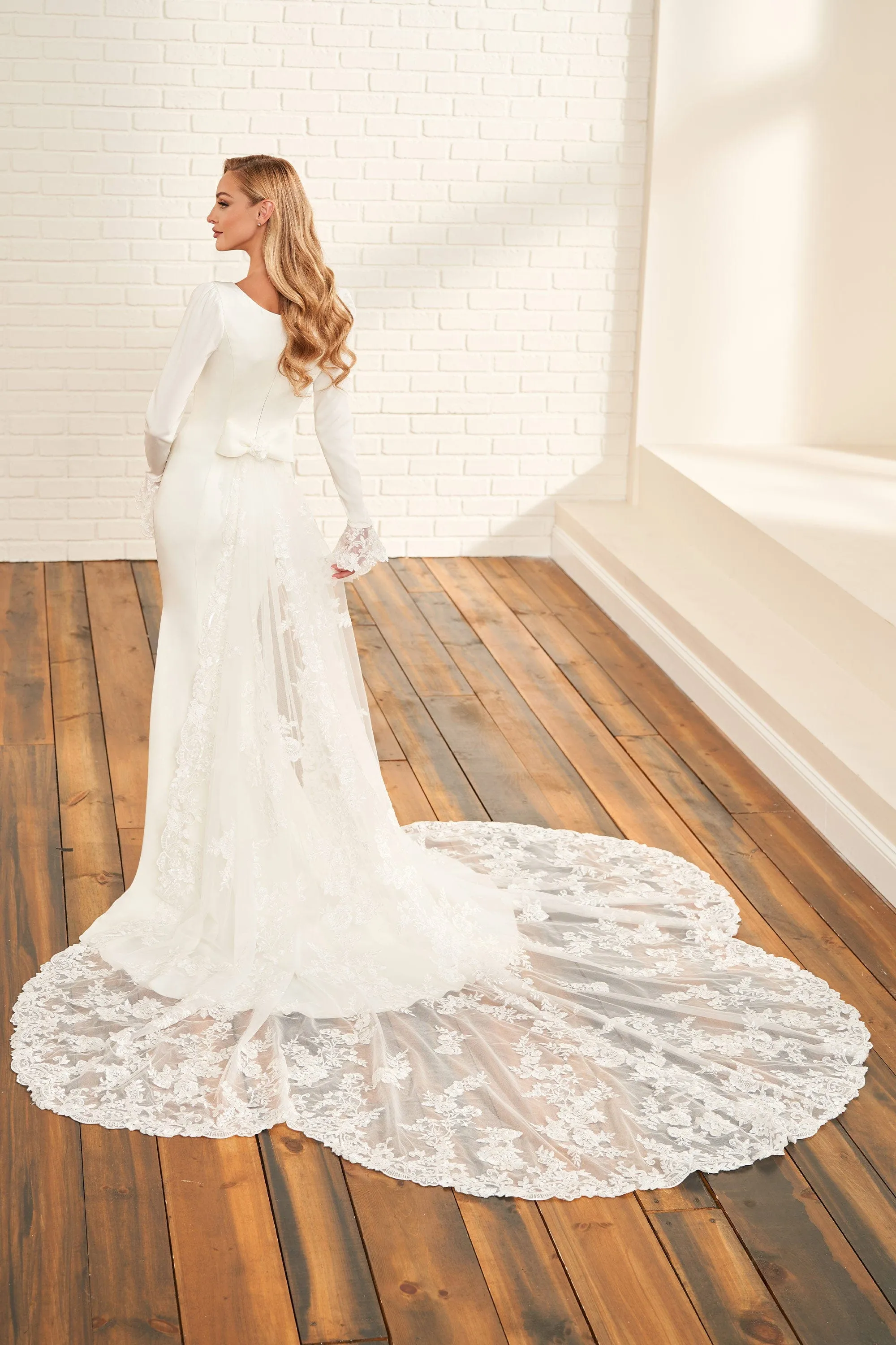 Modest by Mon Cheri: MOD1824