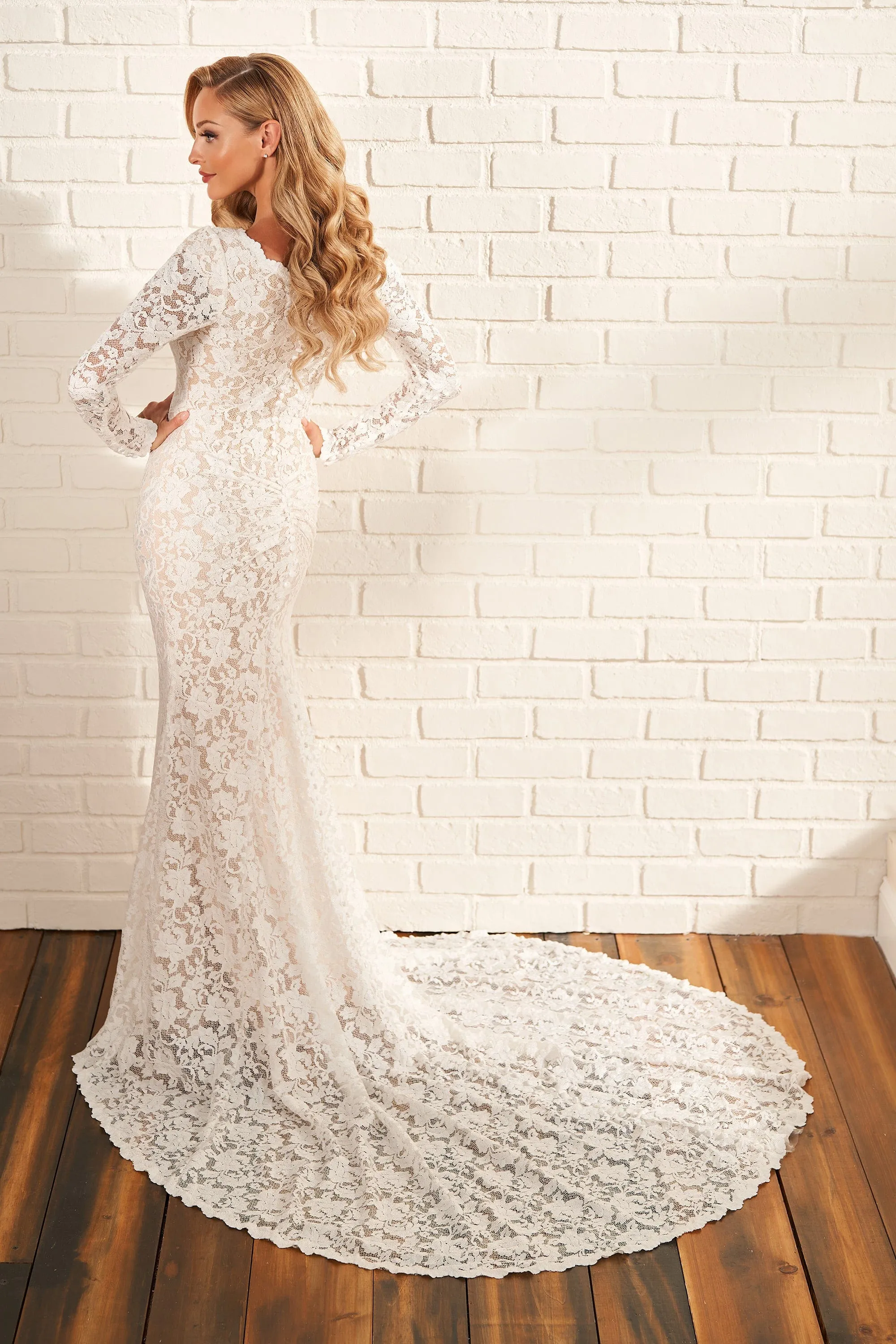 Modest by Mon Cheri: MOD222