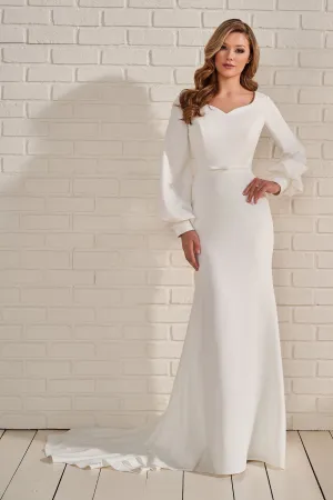 Modest by Mon Cheri: MOD953