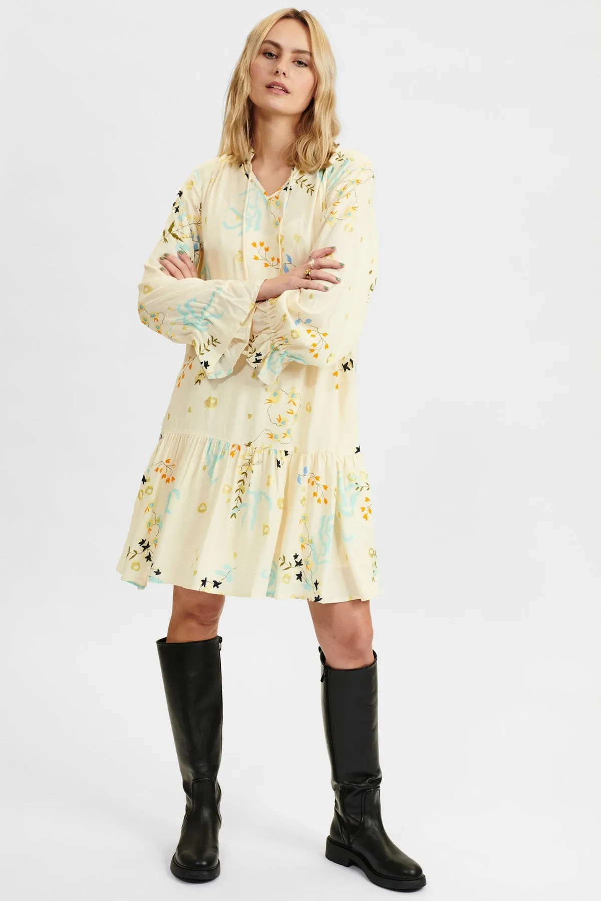 Numph Cadeau Dress in Pristine