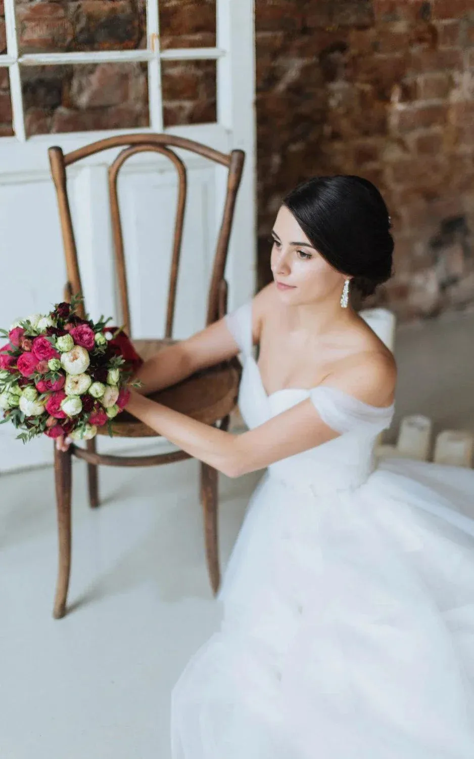 Off-The-Shoulder Tulle Ball Gown Sweep Train Dress