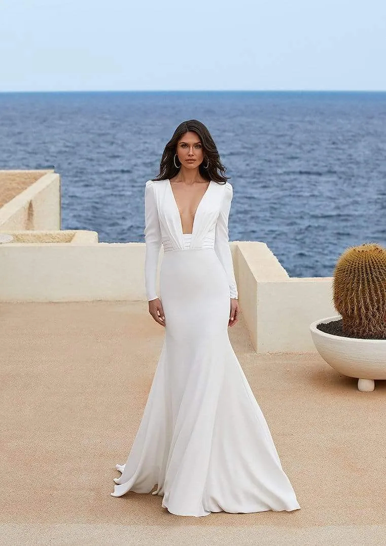 Pronovias: Adrienne
