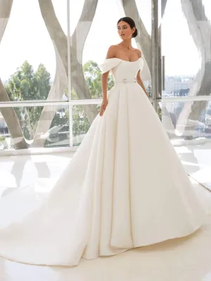 Pronovias: Lynn