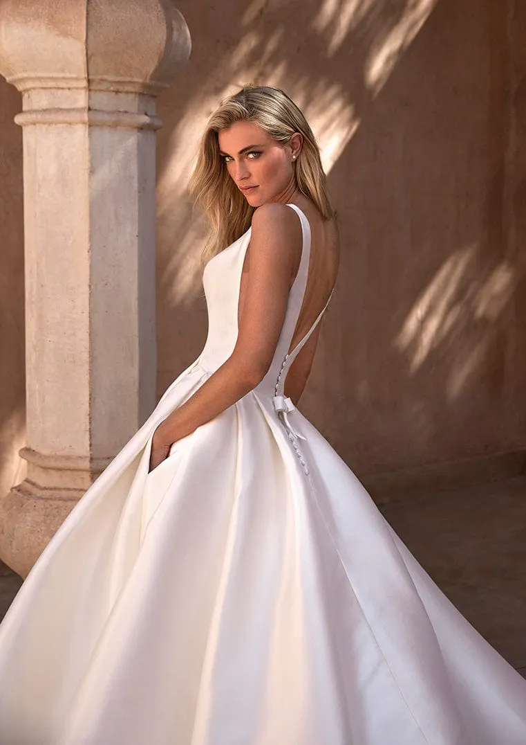 Pronovias: Nevado