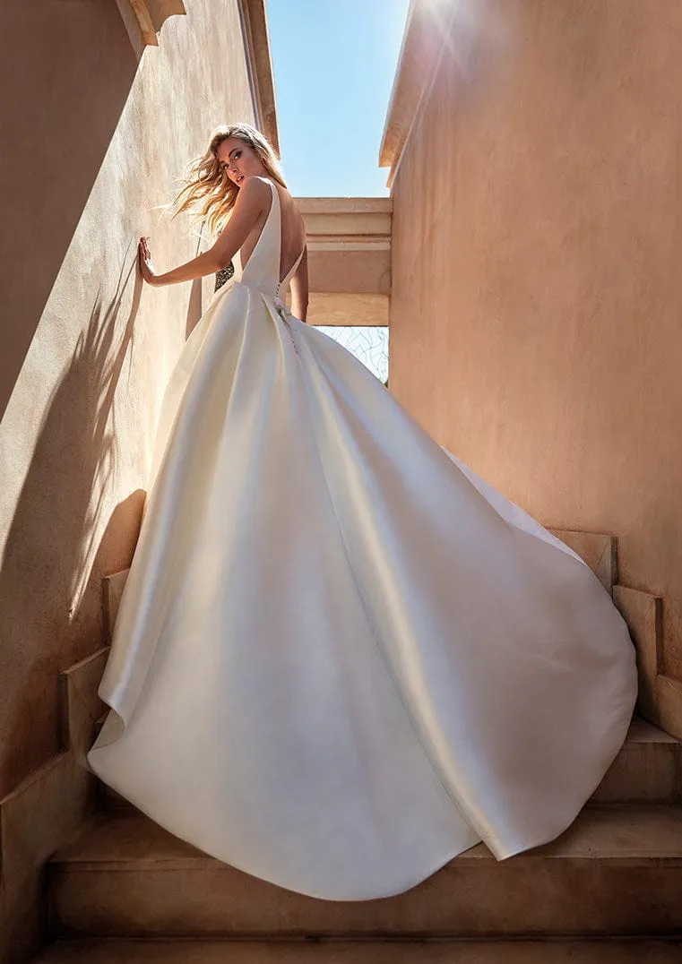 Pronovias: Nevado