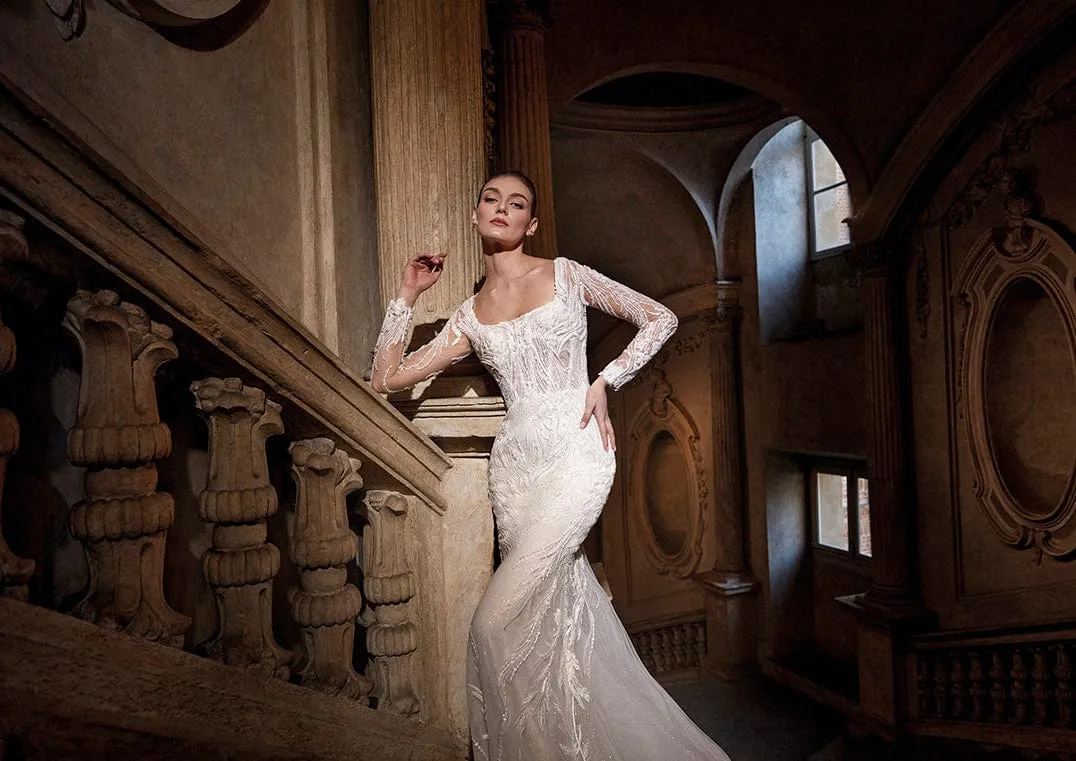 Pronovias Privee: Ametrine