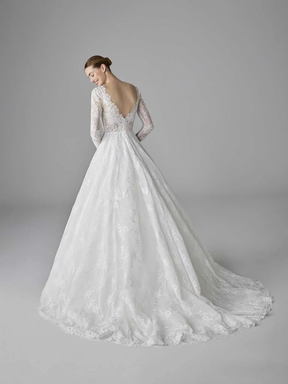 Pronovias "Paradis"