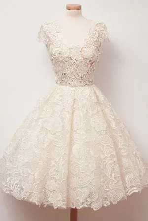Roycebridal A-line Scoop Lace Short Prom Dresses Cap Sleeves Homecoming Dresses